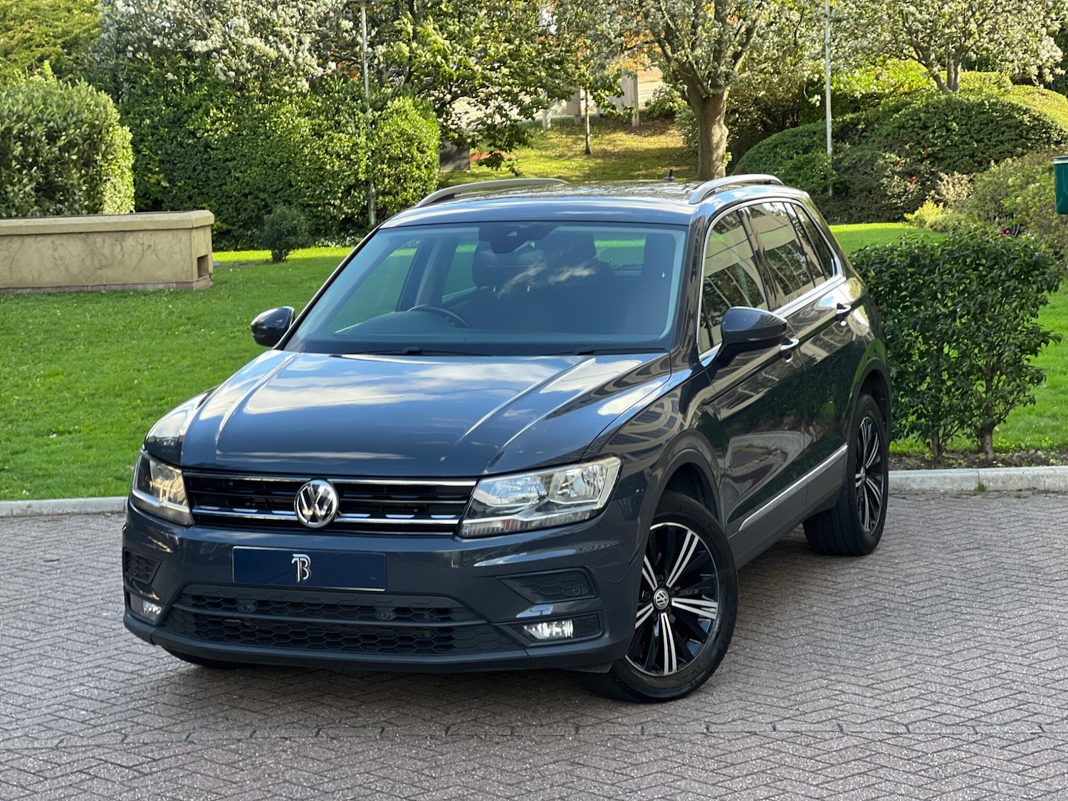 Used Volkswagen Tiguan 2018 for sale - 76456971: Photo 3