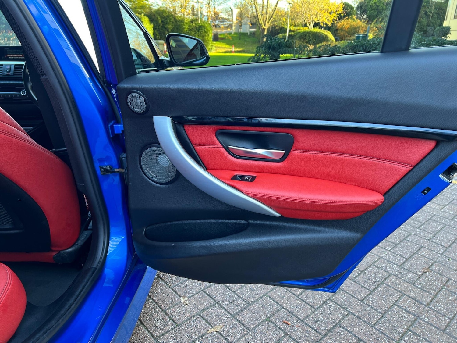 Used BMW 3 Series 2018 for sale - 76839557: Photo 33