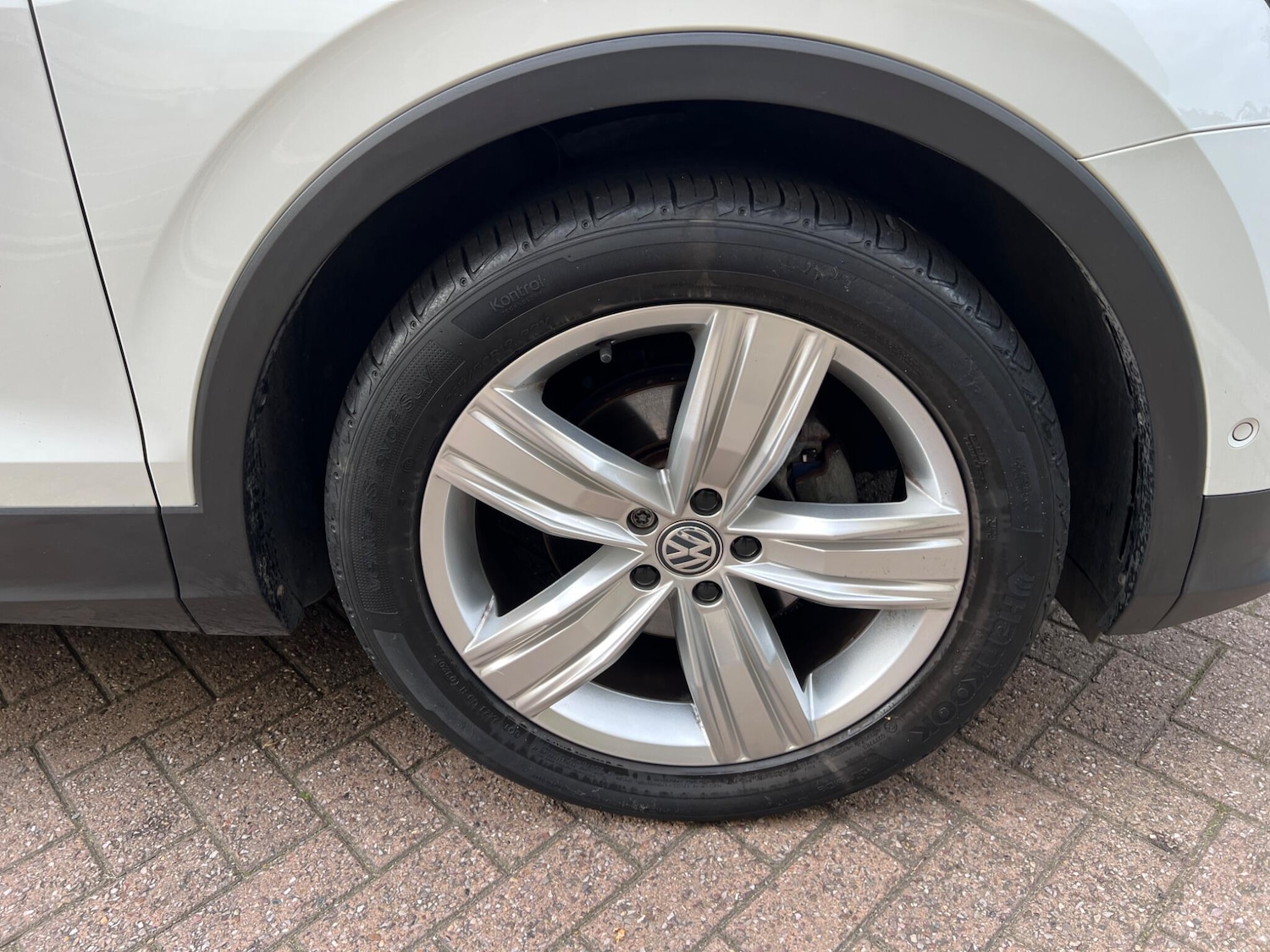 Used Volkswagen Tiguan 2020 for sale - 76158582: Photo 40