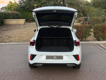 Used Volkswagen T-Roc 2023 for sale - 79821454: Photo