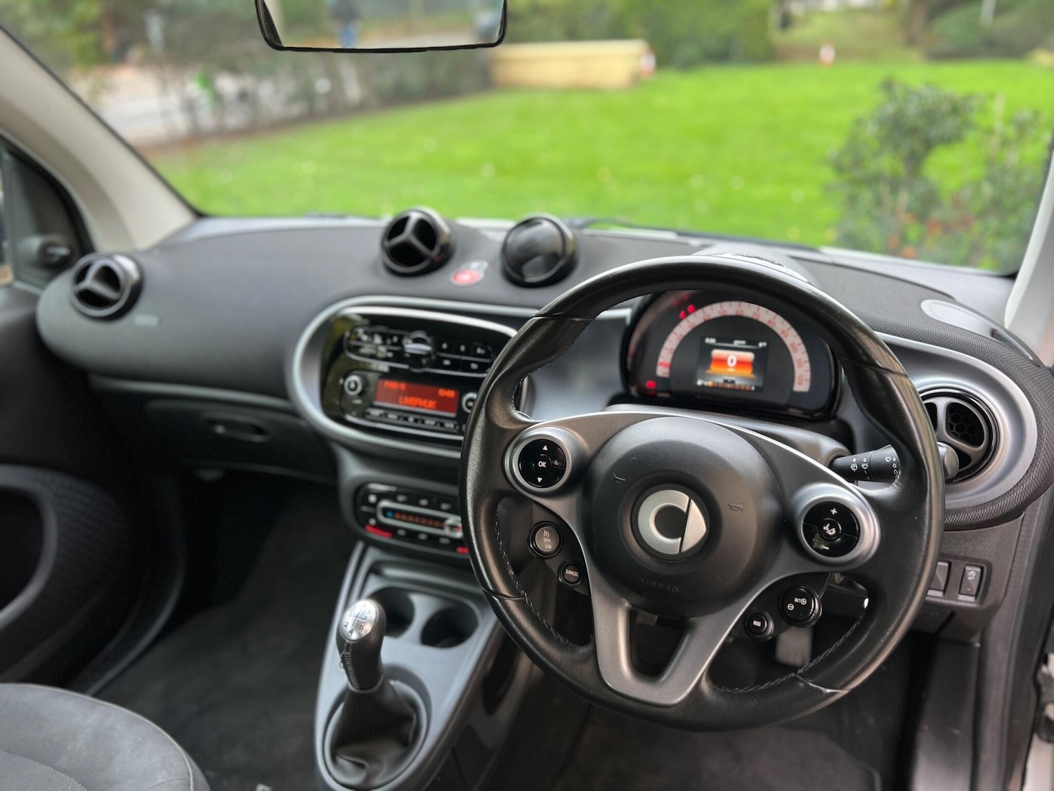 Used smart fortwo 2018 for sale - 76370328: Photo 15