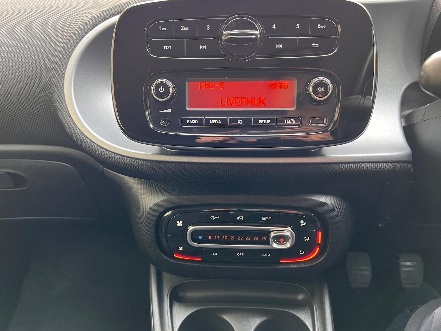 Used smart fortwo 2018 for sale - 76370328: Photo 21