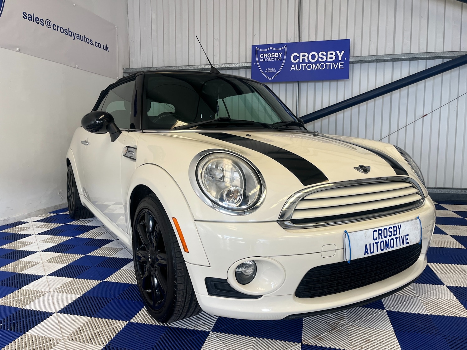 Used MINI Convertible 2010 for sale - 77651732: Photo 10