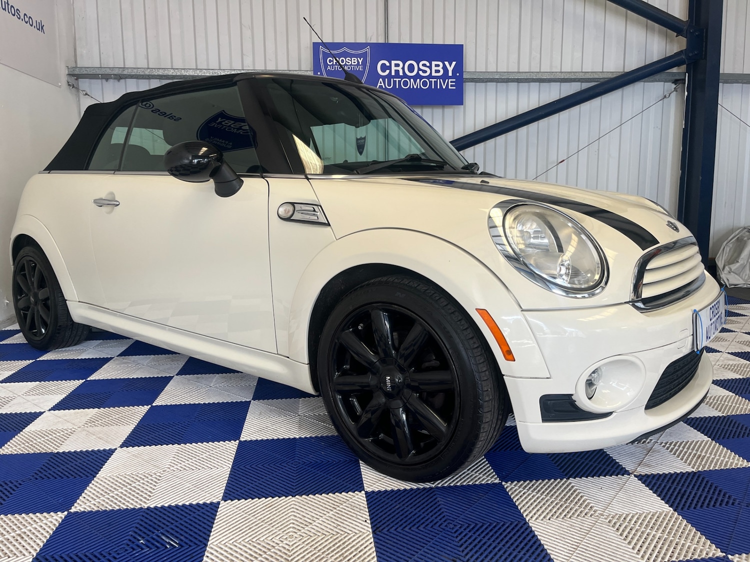 Used MINI Convertible 2010 for sale - 77651732: Photo 12