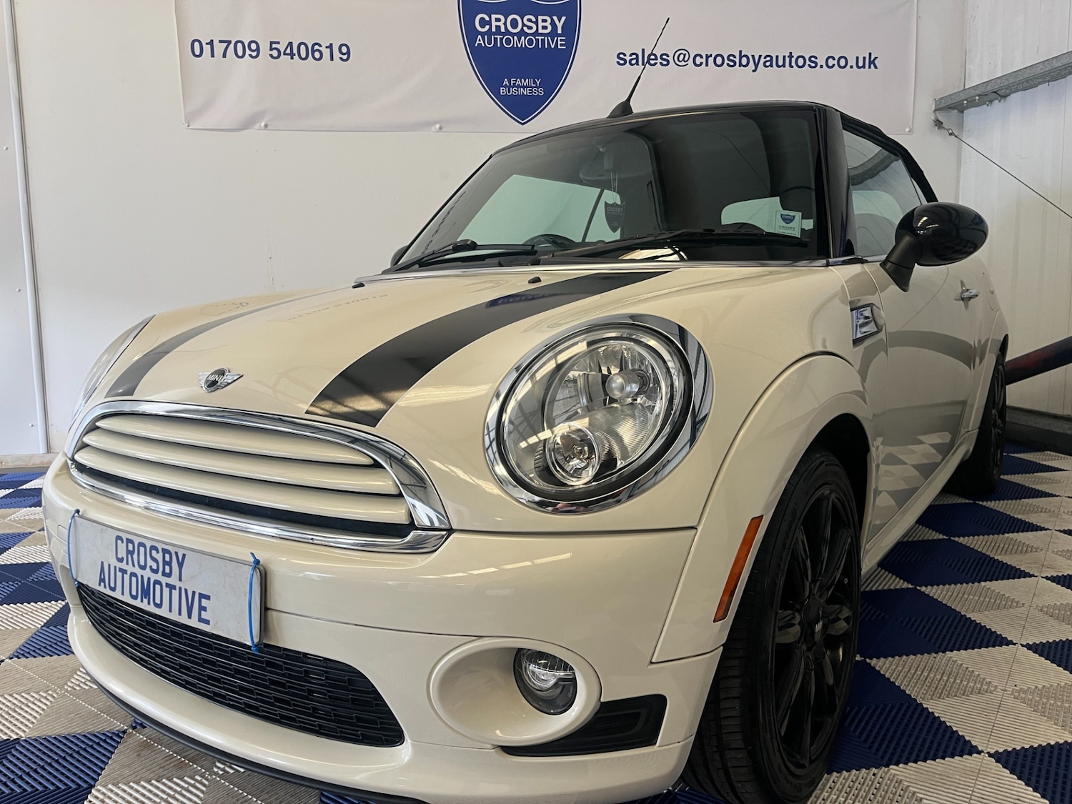 Used MINI Convertible 2010 for sale - 77651732: Photo 7
