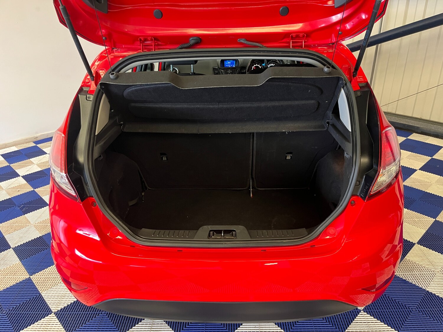 Used Ford Fiesta 2016 for sale - 75891073: Photo 28