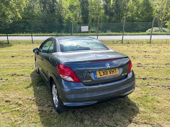 Used Peugeot 207 2011 for sale - 79419442: Photo