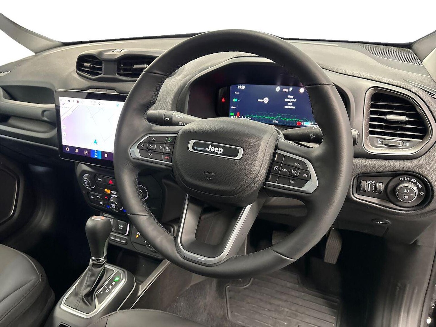 Used Jeep Renegade 2025 for sale - 77489766: Photo 8