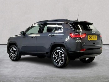 Used Jeep Compass 2024 for sale - 76206068: Photo 2