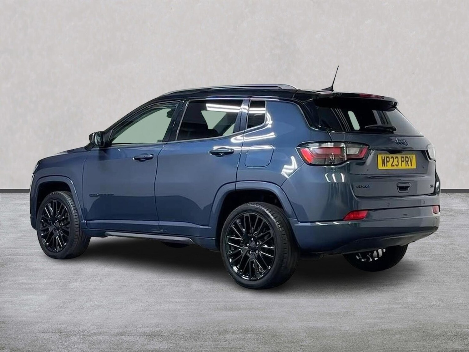 Used Jeep Compass 2023 for sale - 76951254: Photo 2