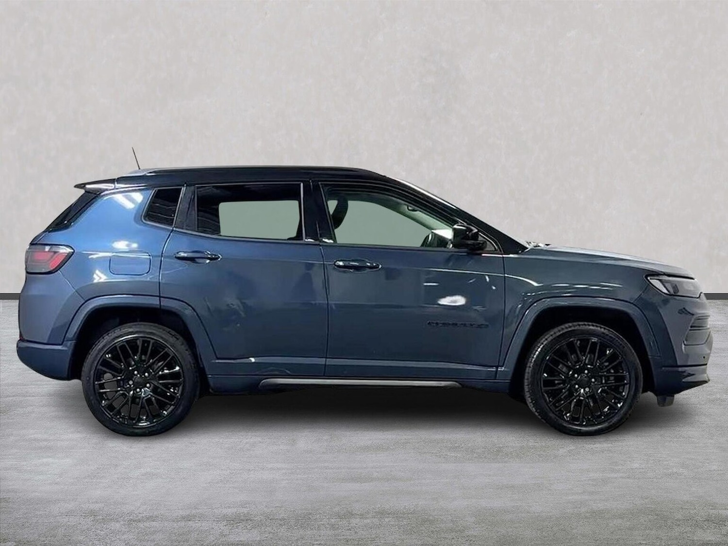 Used Jeep Compass 2023 for sale - 76951254: Photo 3