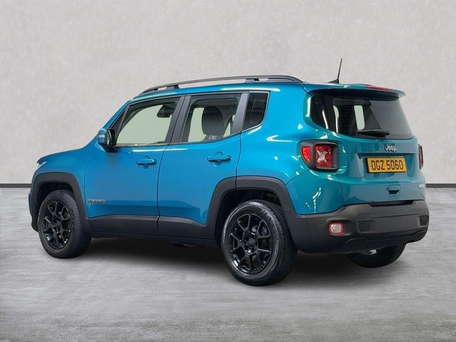 Used Jeep Renegade 2019 for sale - 76464701: Photo 2
