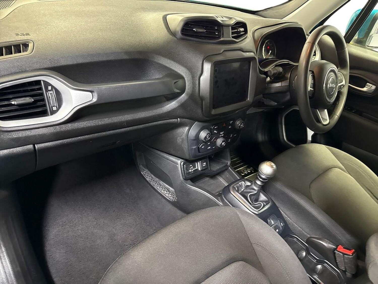 Used Jeep Renegade 2019 for sale - 76464701: Photo 7