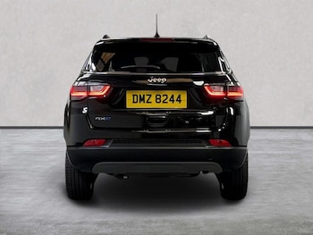 Used Jeep Compass 2024 for sale - 76070175: Photo