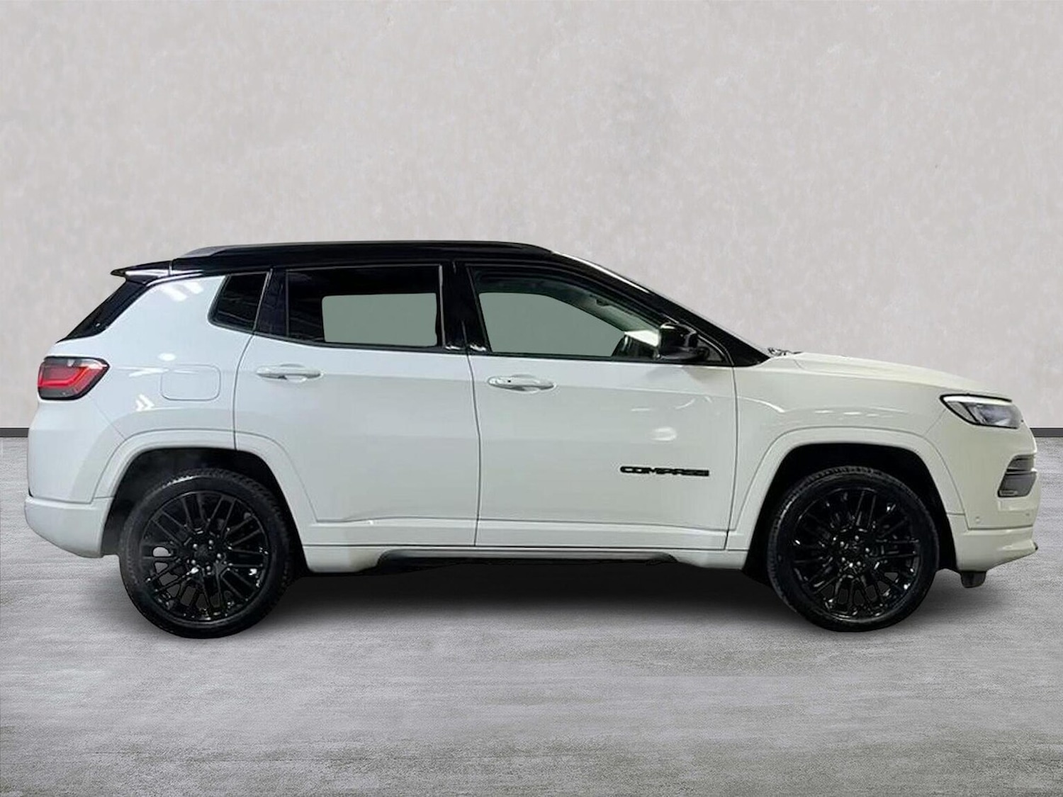 Used Jeep Compass 2023 for sale - 76957604: Photo 3