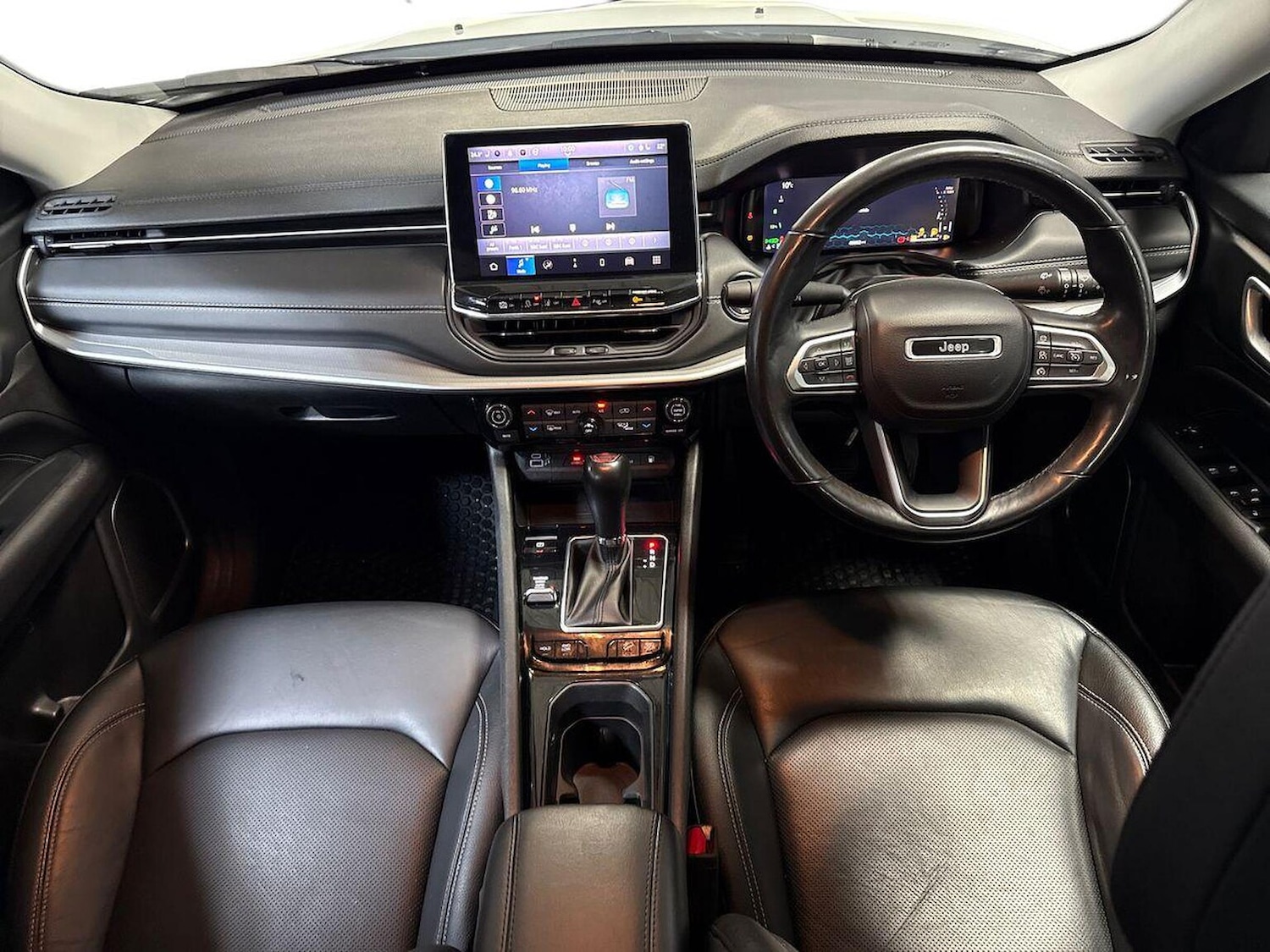 Used Jeep Compass 2023 for sale - 76957604: Photo 8