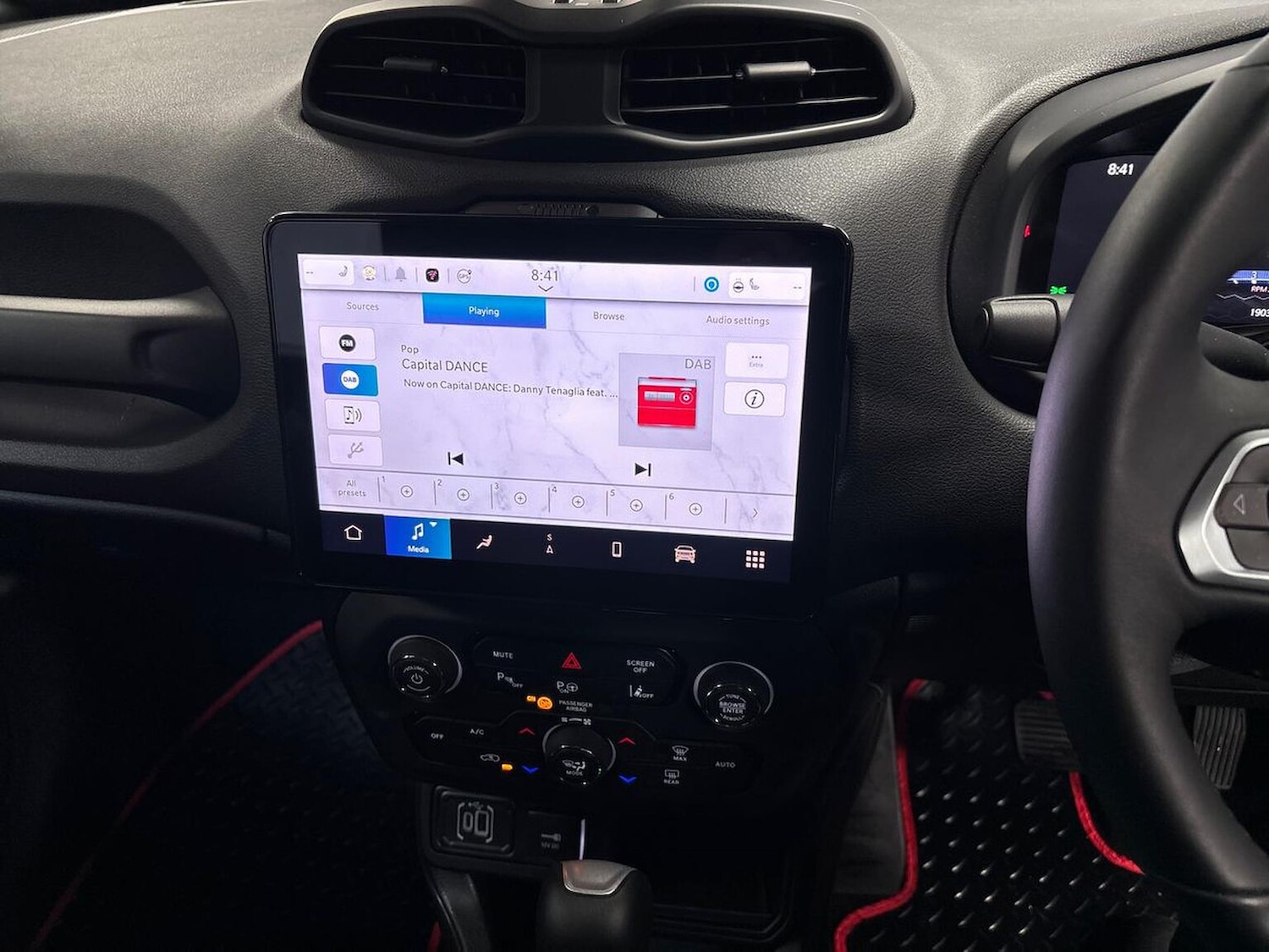 Used Jeep Renegade 2025 for sale - 77643850: Photo 13