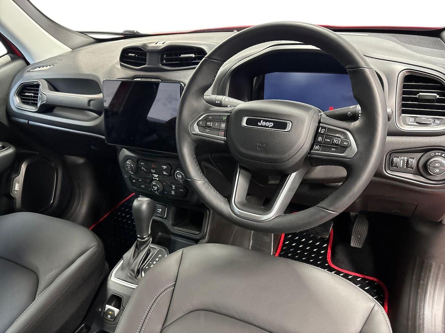 Used Jeep Renegade 2025 for sale - 77643850: Photo 8