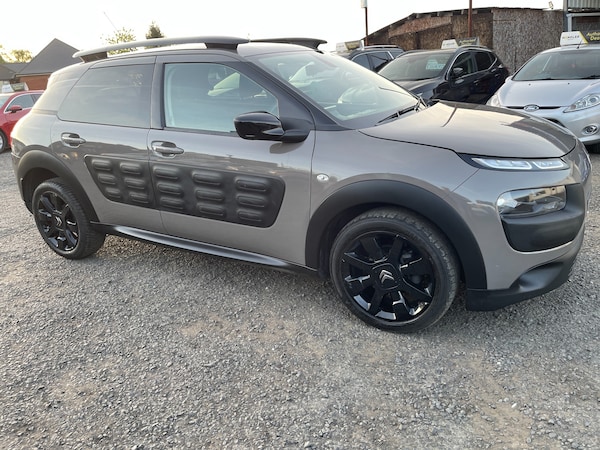 Used Citroen C4 Cactus 2018 for sale - 74999973: Photo 2