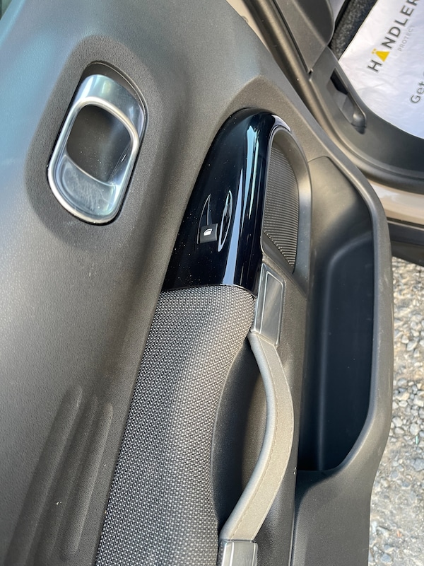 Used Citroen C4 Cactus 2018 for sale - 74999973: Photo 30