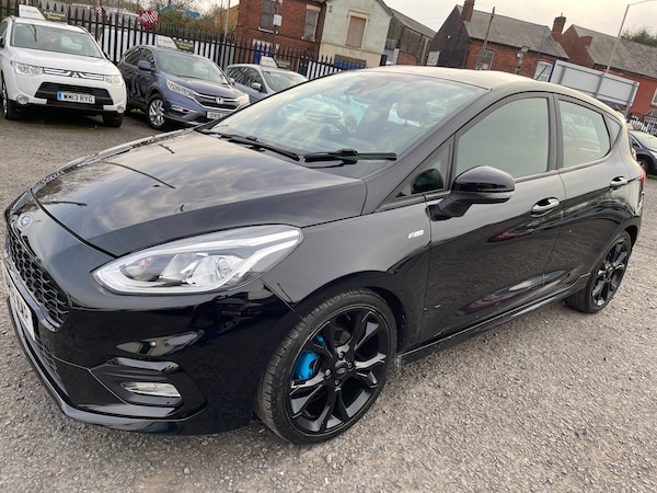 Used Ford Fiesta 2018 for sale - 74999881: Photo 1