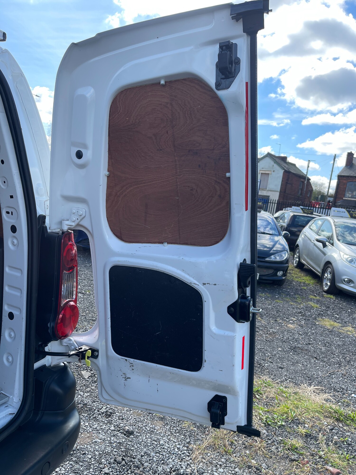 Used Peugeot Partner for sale - 78111696: Photo 30