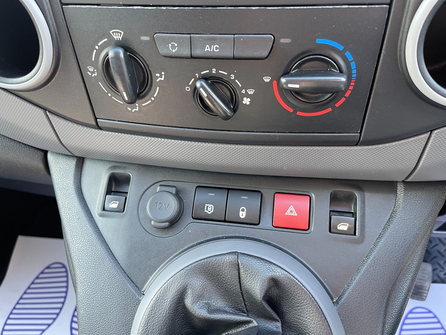 Used Peugeot Partner for sale - 78111696: Photo 38