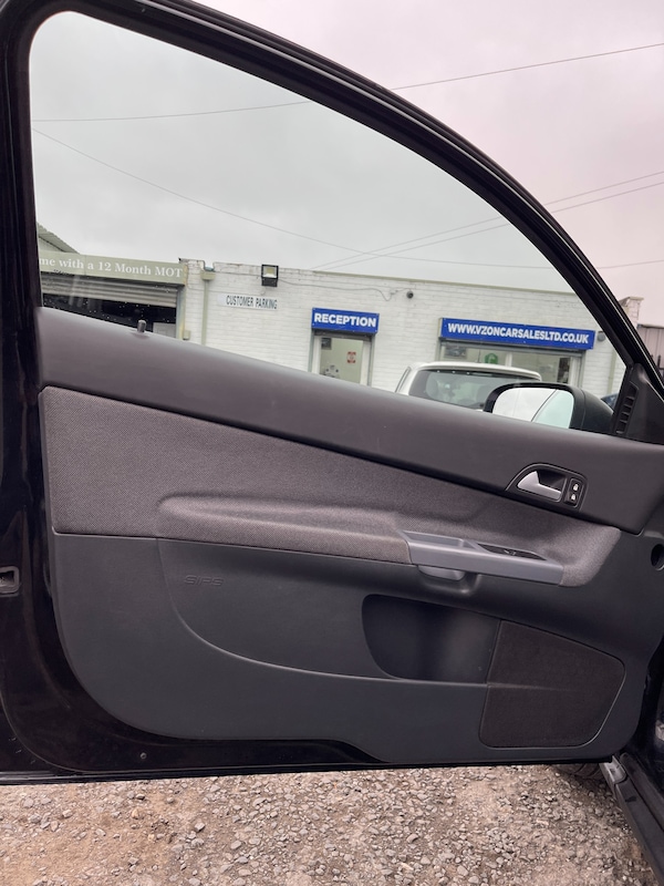 Used Volvo C30 2007 for sale - 76273676: Photo 39