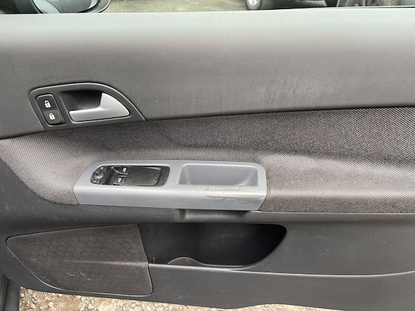 Used Volvo C30 2007 for sale - 76273676: Photo 50