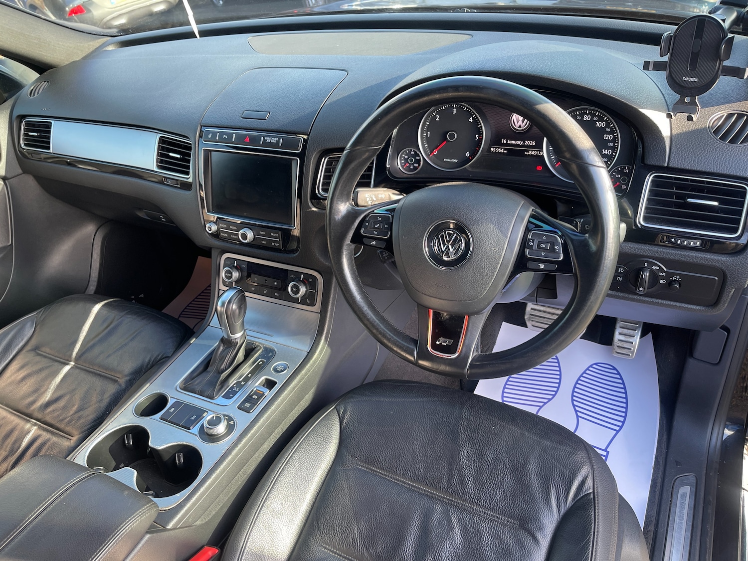 Used Volkswagen Touareg 2016 for sale - 77234035: Photo 29