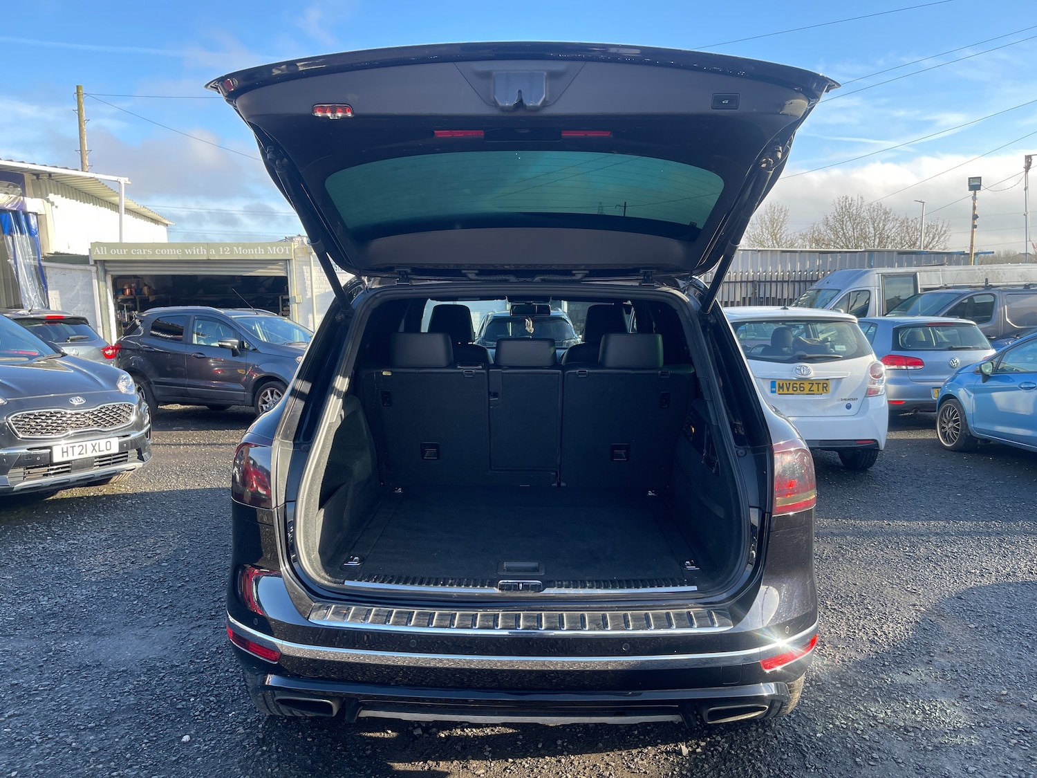 Used Volkswagen Touareg 2016 for sale - 77234035: Photo 35