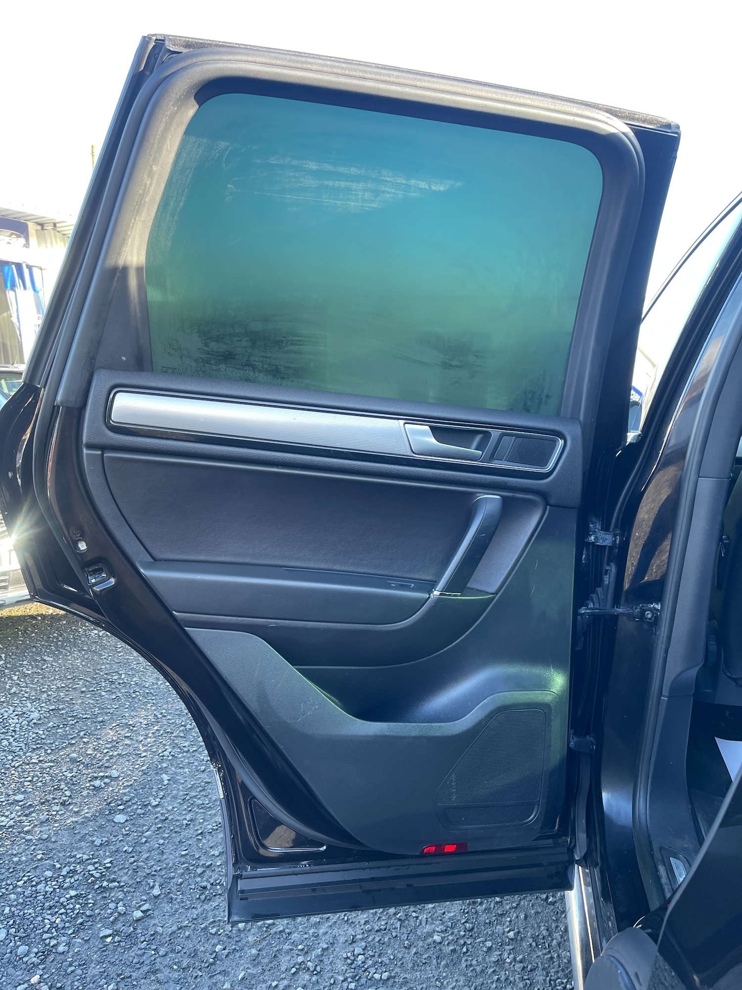 Used Volkswagen Touareg 2016 for sale - 77234035: Photo 39