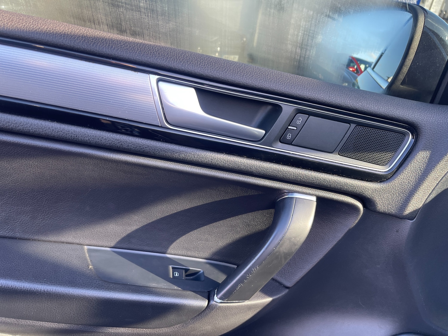 Used Volkswagen Touareg 2016 for sale - 77234035: Photo 45