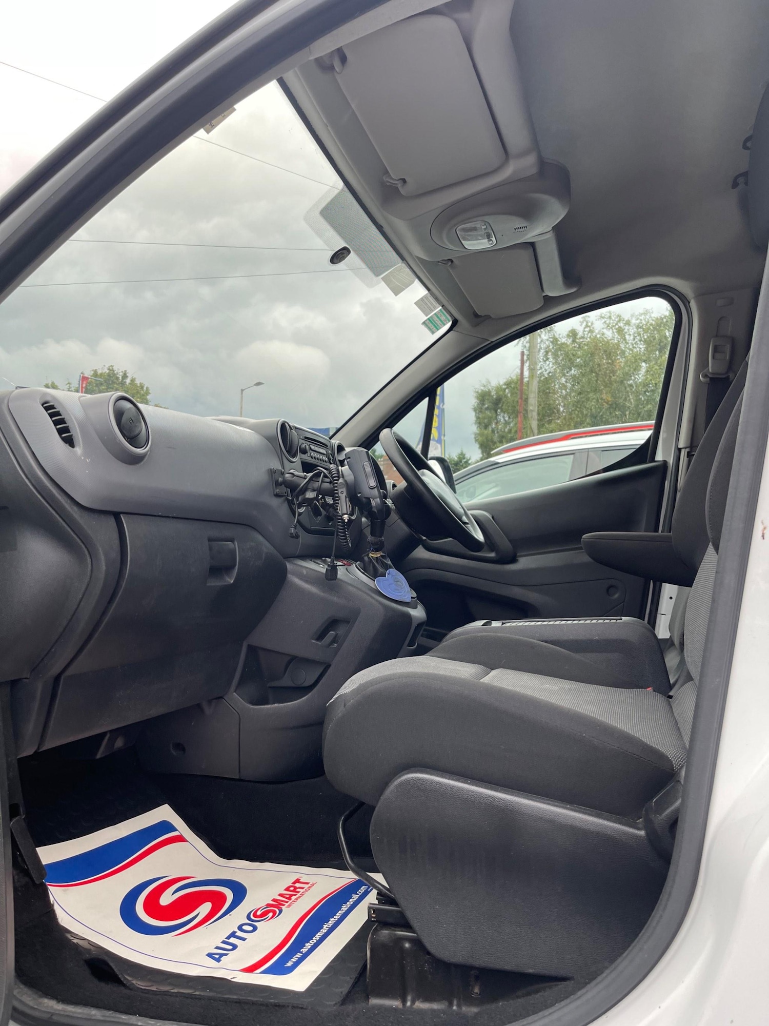 Vehicle 29