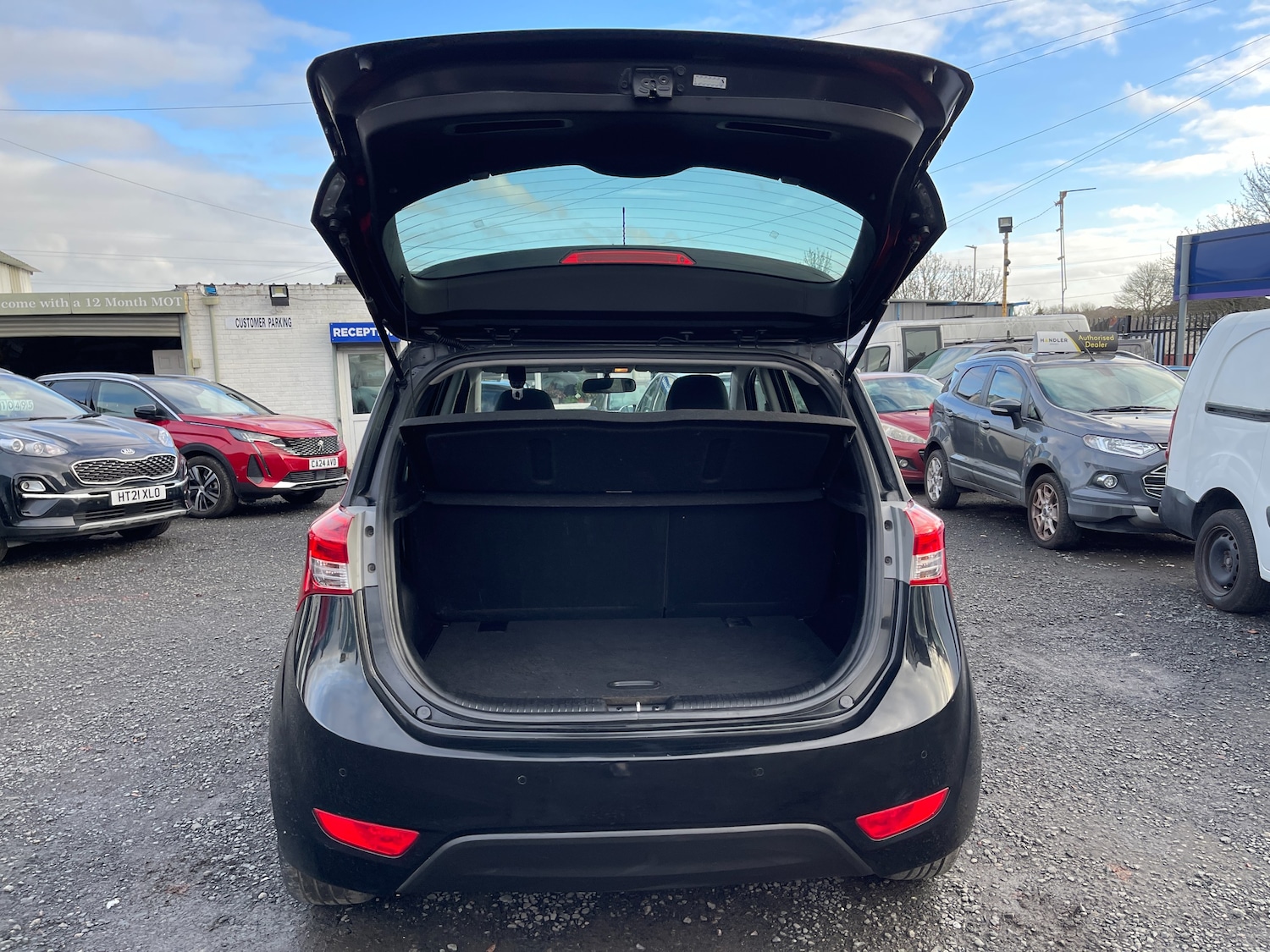 Used Hyundai Ix20 2016 for sale - 76909287: Photo 28