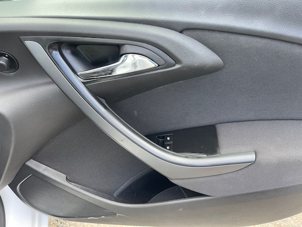 Used Vauxhall Astra 2016 for sale - 75461636: Photo 24
