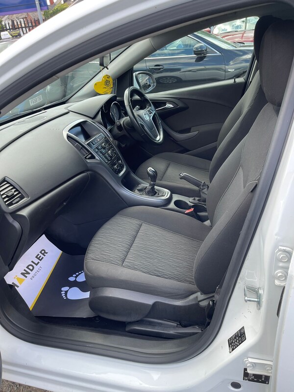 Used Vauxhall Astra 2016 for sale - 75461636: Photo 32