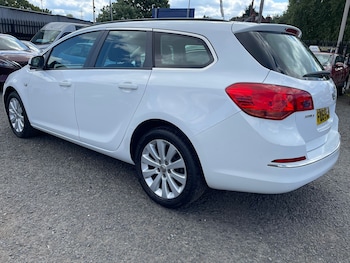 Used Vauxhall Astra 2016 for sale - 75461636: Photo