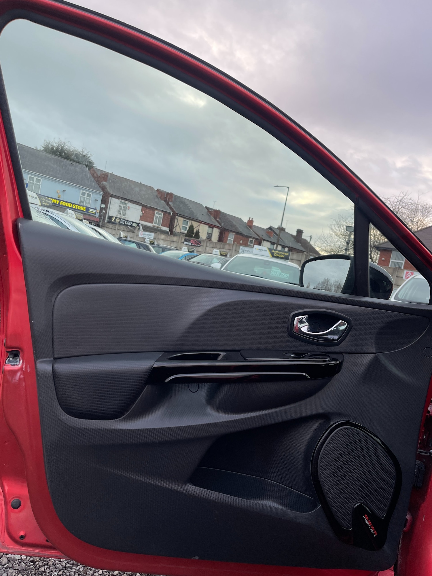 Used Renault Clio for sale - 77743452: Photo 26