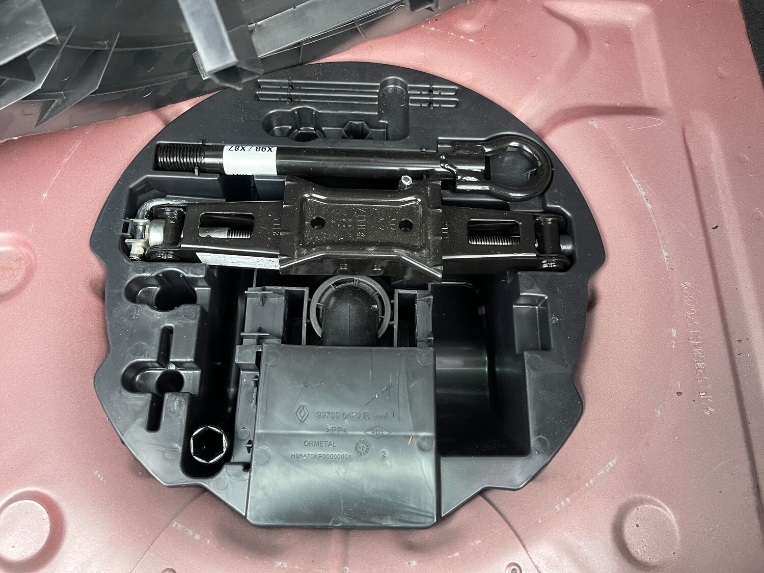 Used Renault Clio for sale - 77743452: Photo 32