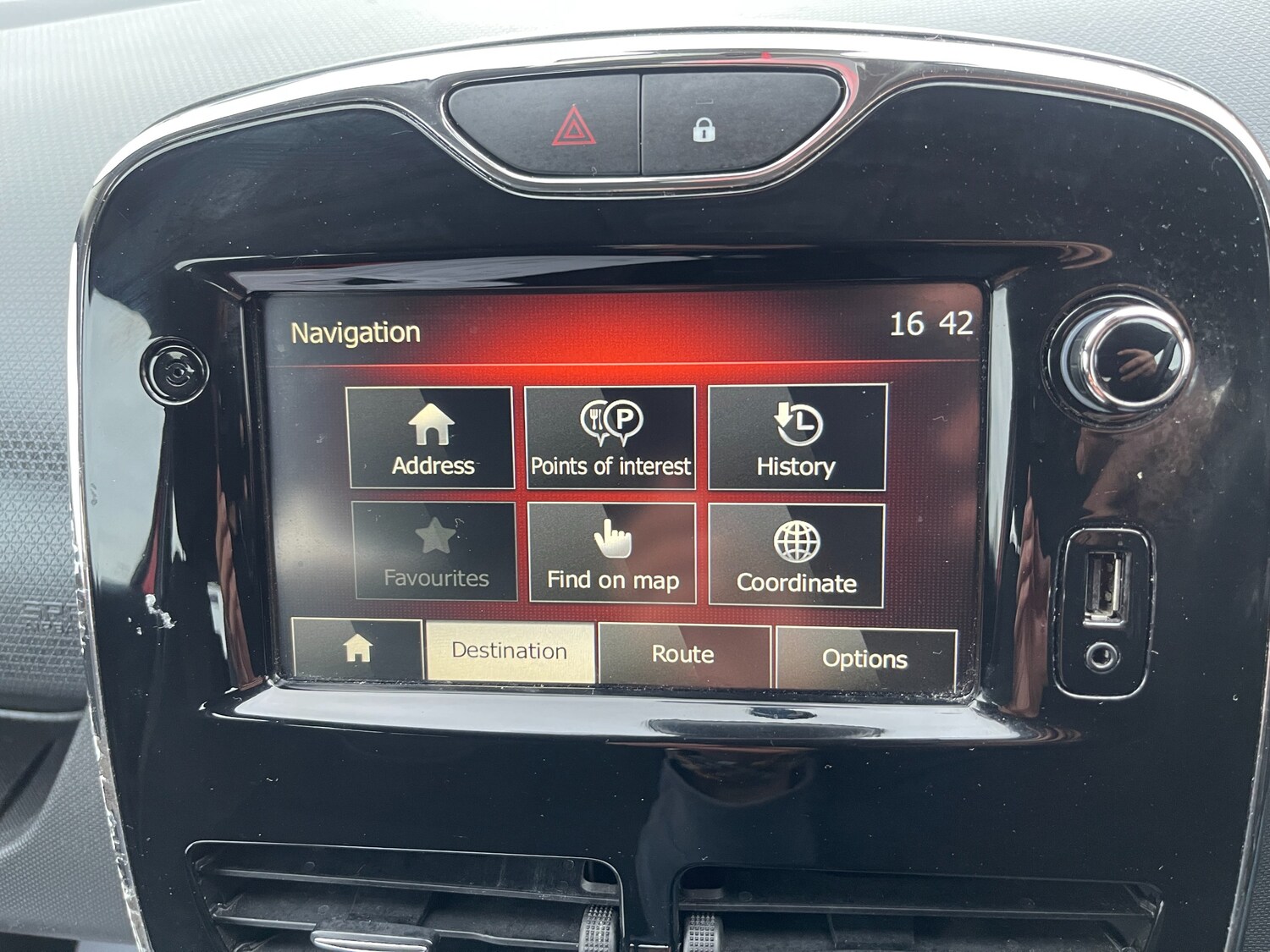 Used Renault Clio for sale - 77743452: Photo 48