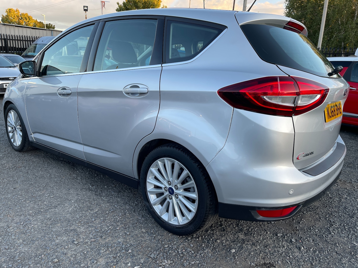 Used Ford C-Max 2018 for sale - 76030238: Photo 4