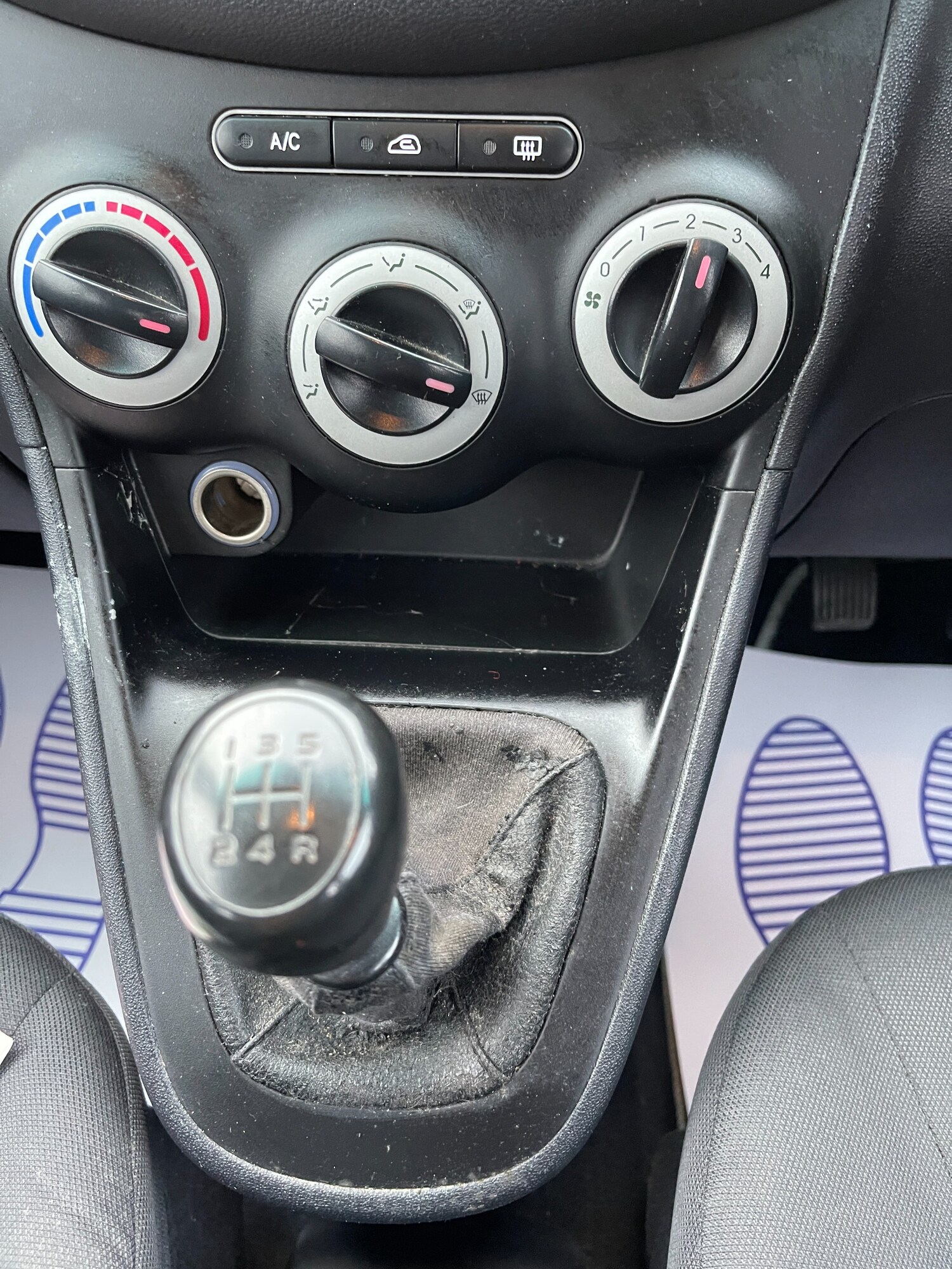 Used Hyundai i10 2009 for sale - 77582466: Photo 40