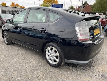 Used Toyota Prius 2005 for sale - 76219719: Photo 4