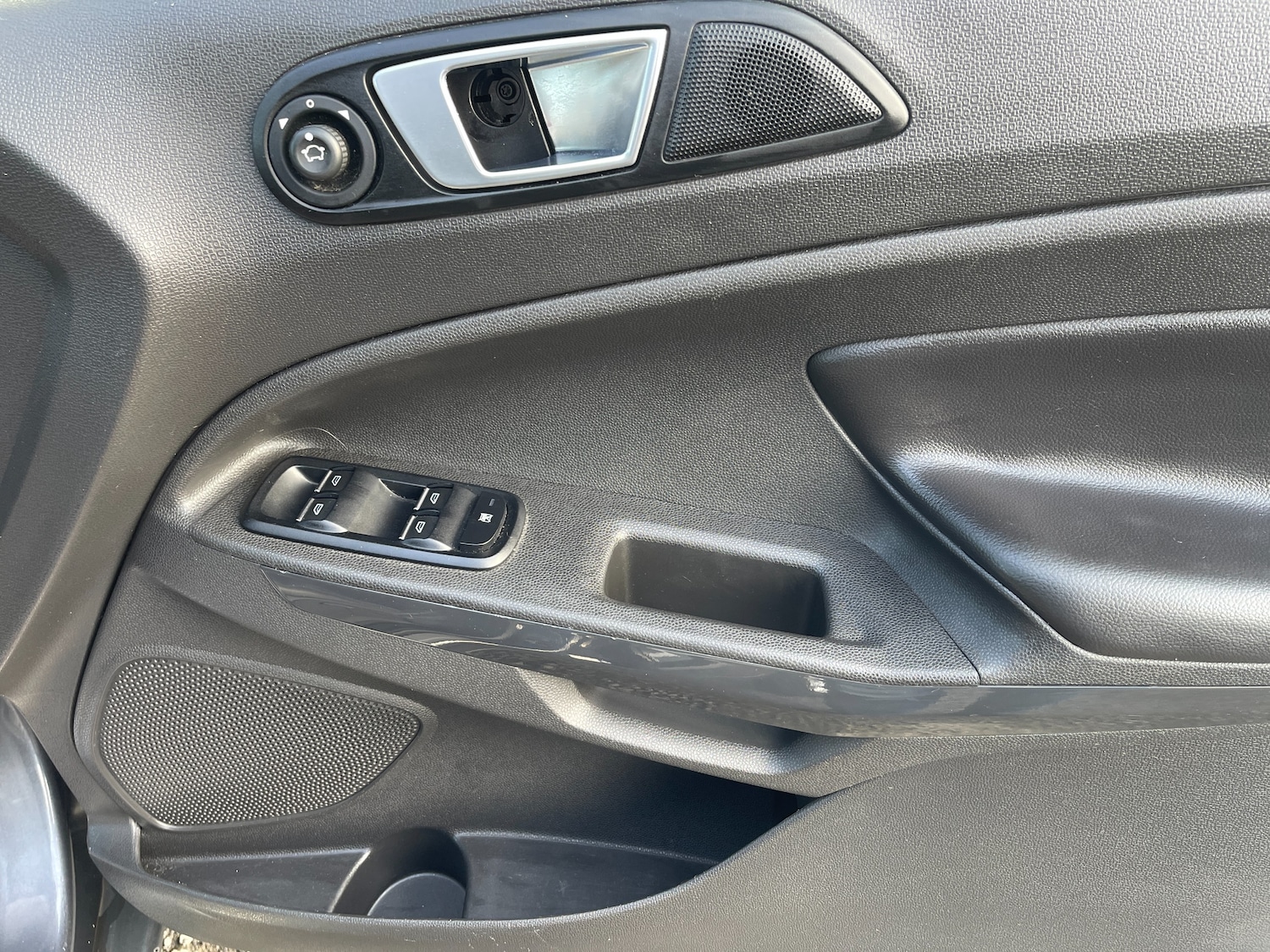 Used Ford Ecosport 2017 for sale - 77262898: Photo 26