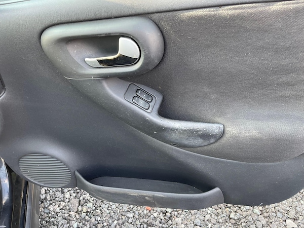 Used Vauxhall Corsa 2006 for sale - 74999957: Photo 20