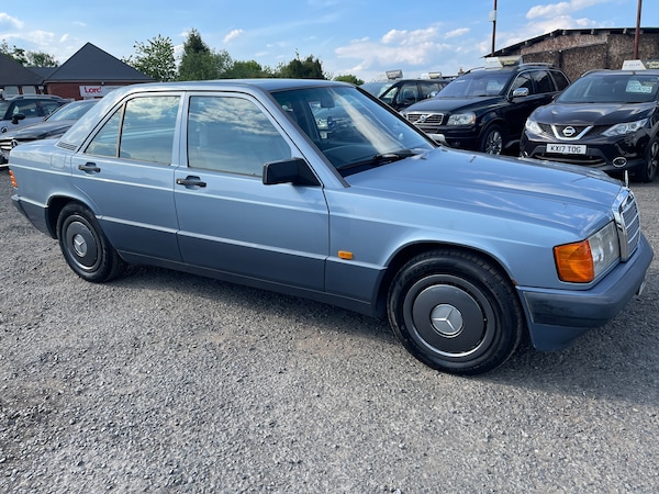 Used Mercedes-Benz 190 for sale - 74999904: Photo 2