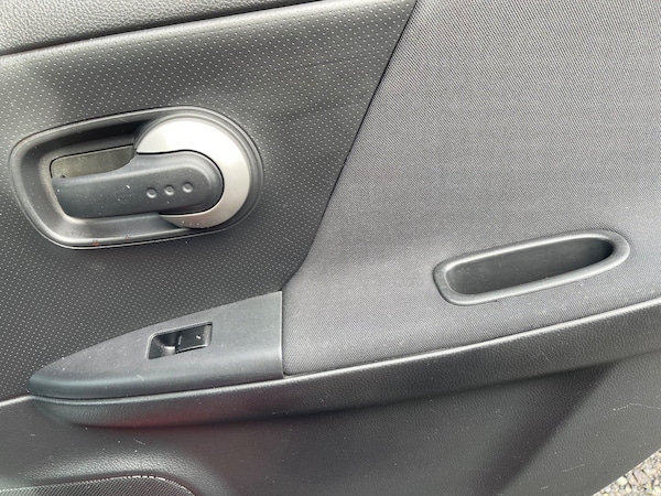Used Nissan Note 2010 for sale - 74999872: Photo 18