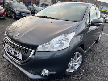 Used Peugeot 208 2013 for sale - 76972936: Photo