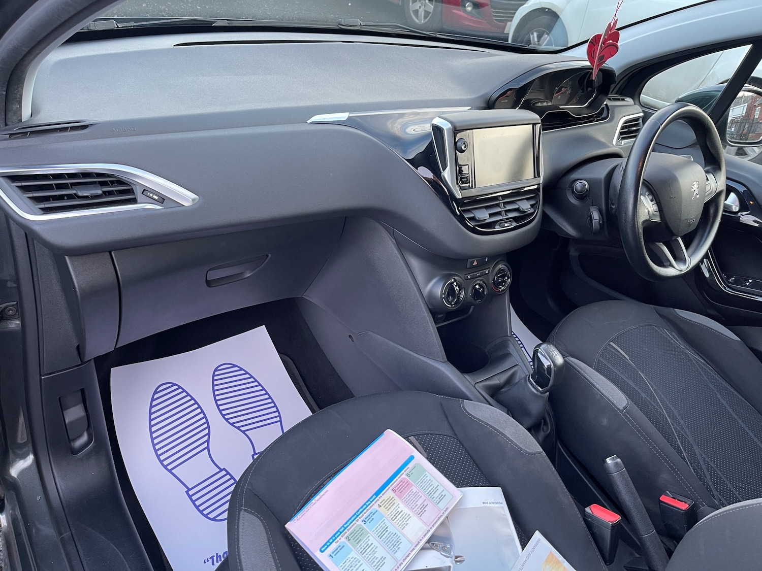 Used Peugeot 208 2013 for sale - 76972936: Photo 36